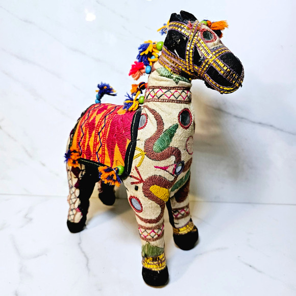 Vintage Mid Century Indian Rajasthani Patchwork Embroidery Folk Art Horse - Picture 2 of 10